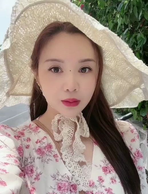 身材很好的小姐姐